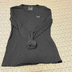 Sz medium gray long sleeve tee